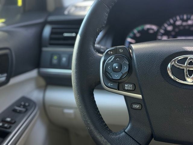 2012 Toyota Camry Hybrid XLE