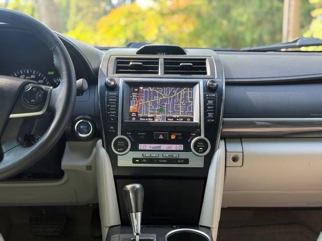 2012 Toyota Camry Hybrid XLE