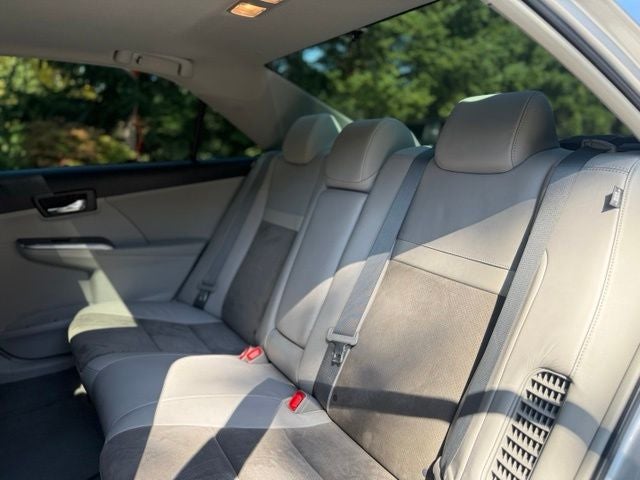 2012 Toyota Camry Hybrid XLE
