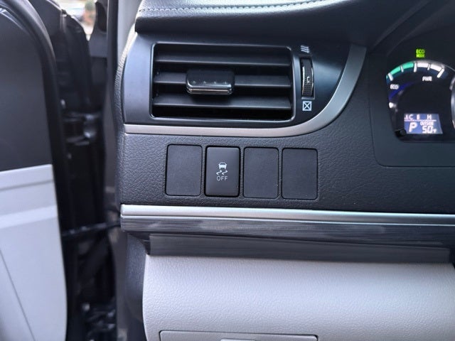 2012 Toyota Camry Hybrid XLE