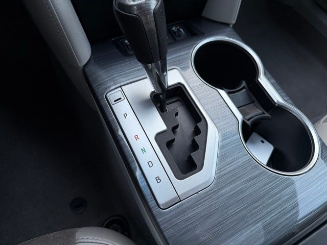 2012 Toyota Camry Hybrid XLE