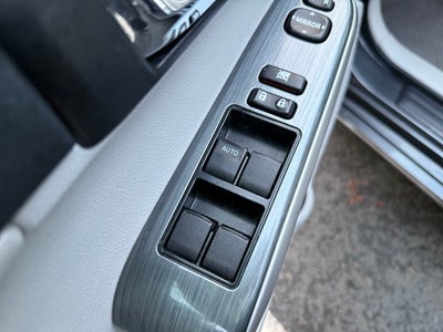 2012 Toyota Camry Hybrid XLE