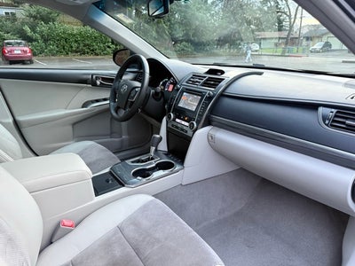 2012 Toyota Camry Hybrid XLE