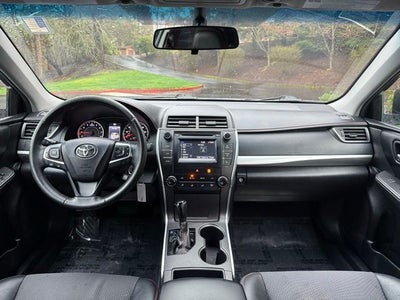 2016 Toyota Camry SE