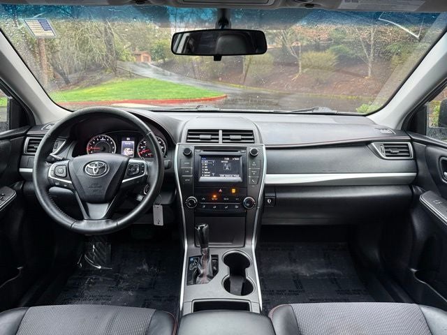 2016 Toyota Camry SE