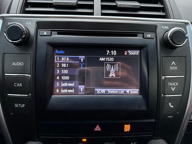 2016 Toyota Camry SE