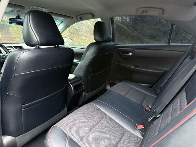 2016 Toyota Camry SE