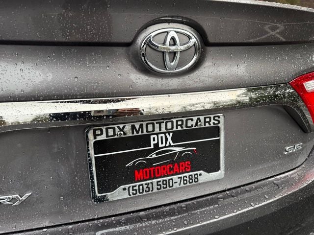 2016 Toyota Camry SE