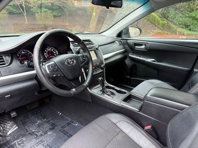 2016 Toyota Camry SE