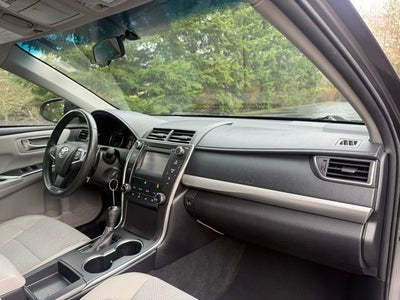 2017 Toyota Camry SE