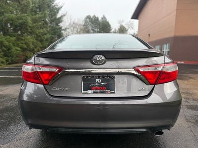 2017 Toyota Camry SE