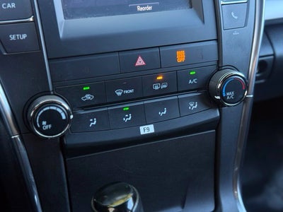 2017 Toyota Camry SE