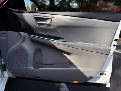 2016 Toyota Camry SE