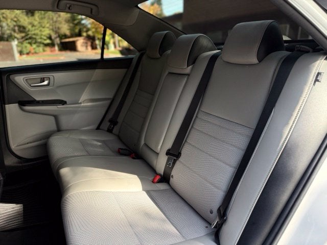 2016 Toyota Camry SE