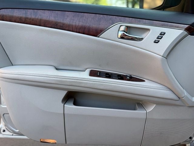 2011 Toyota Avalon Limited