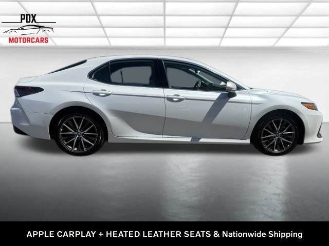 2022 Toyota Camry Hybrid XLE