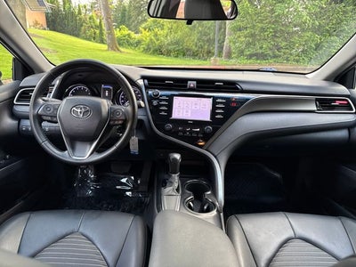 2020 Toyota Camry SE