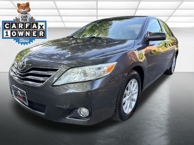 2011 Toyota Camry 2.5 Auto XLE's photo