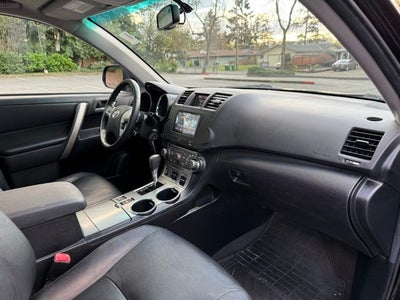 2012 Toyota Highlander SE