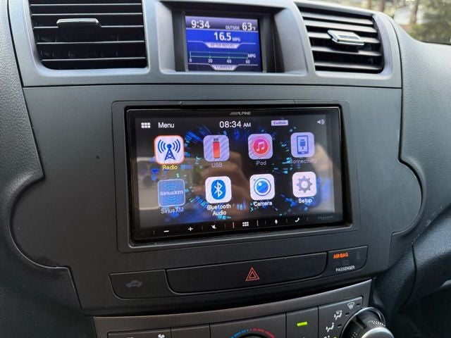 2012 Toyota Highlander SE