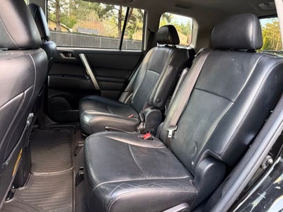 2012 Toyota Highlander SE