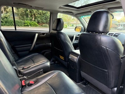 2012 Toyota Highlander SE