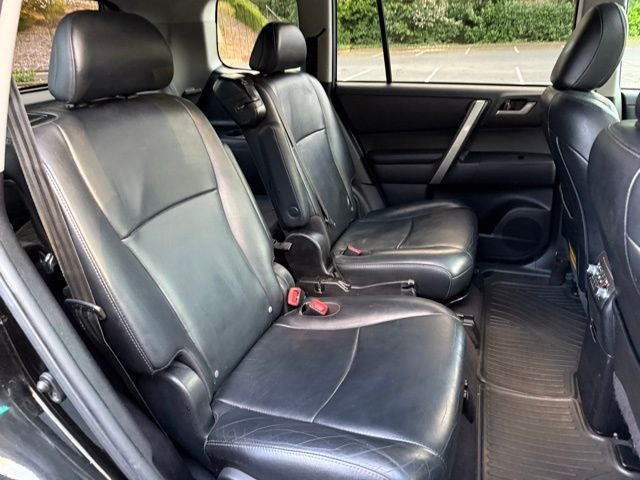 2012 Toyota Highlander SE