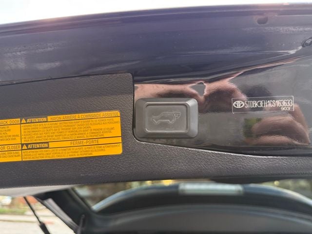 2012 Toyota Highlander SE