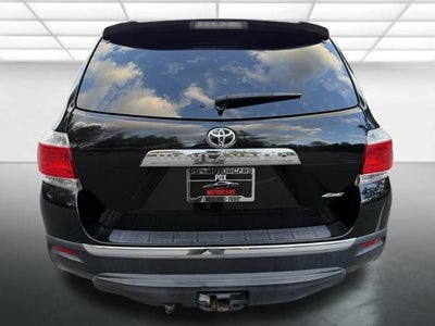 2012 Toyota Highlander SE