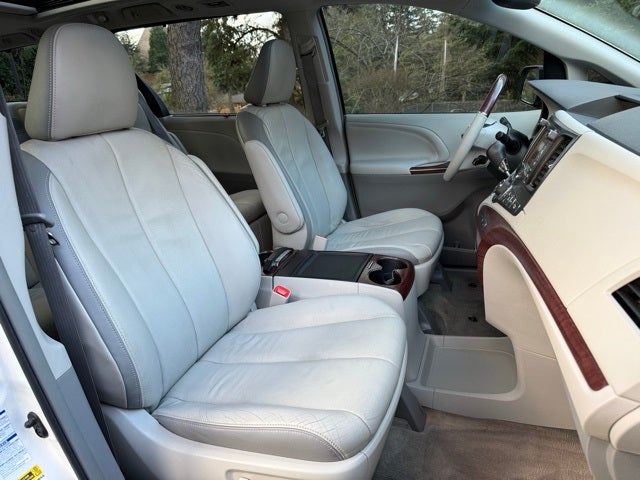 2014 Toyota Sienna Limited 7 Passenger