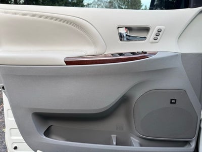 2014 Toyota Sienna Limited 7 Passenger
