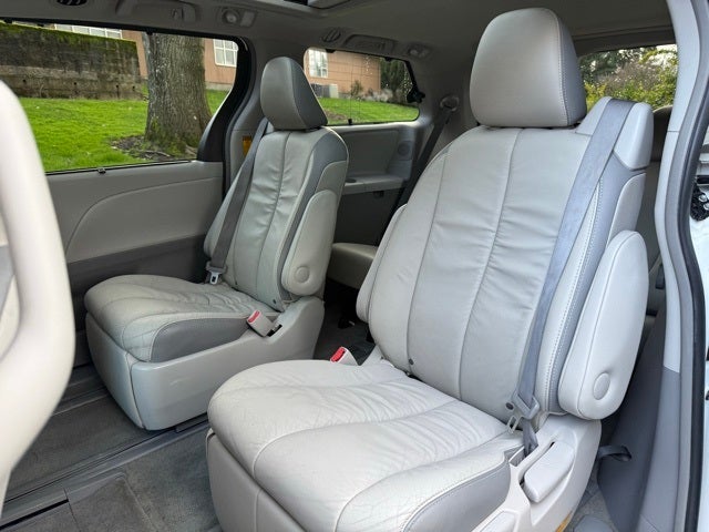 2014 Toyota Sienna Limited 7 Passenger