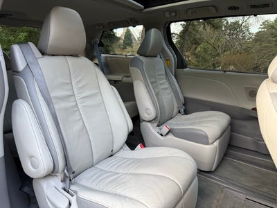 2014 Toyota Sienna Limited 7 Passenger