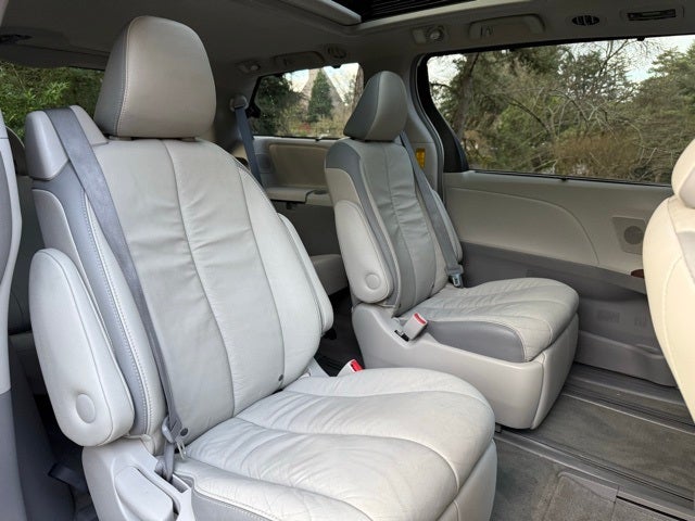 2014 Toyota Sienna Limited 7 Passenger
