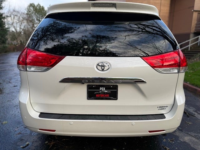 2014 Toyota Sienna Limited 7 Passenger