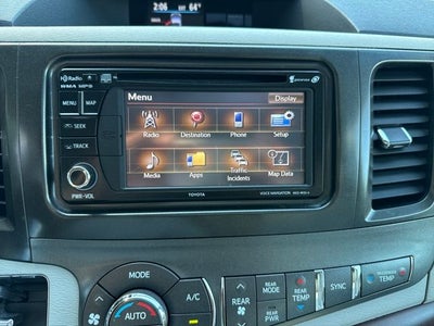 2014 Toyota Sienna XLE 7 Passenger