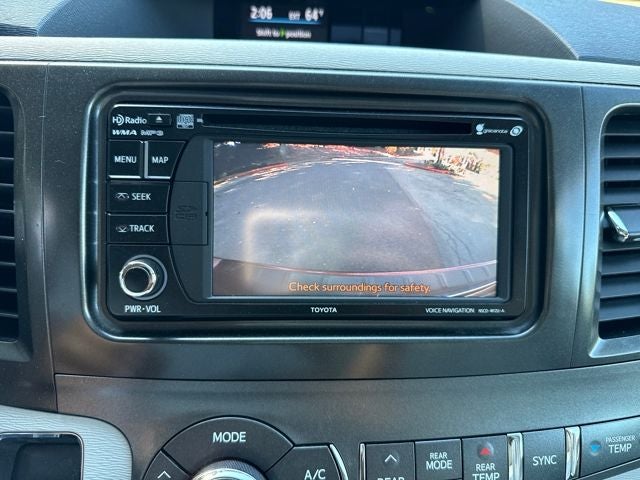 2014 Toyota Sienna XLE 7 Passenger