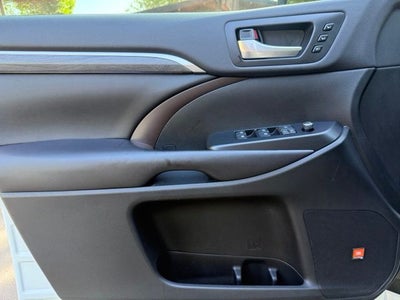 2019 Toyota Highlander Limited Platinum