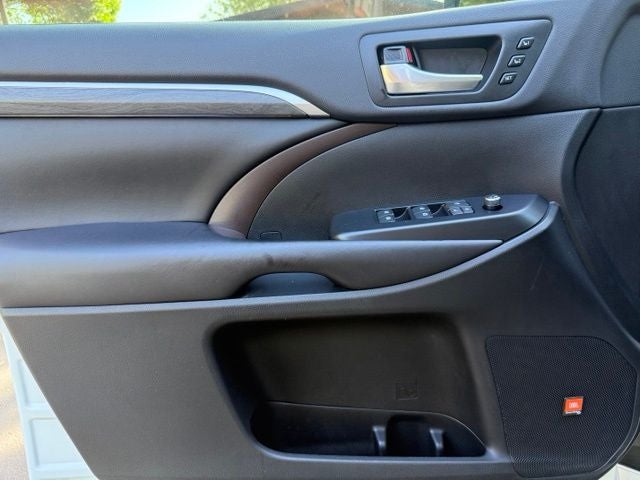 2019 Toyota Highlander Limited Platinum