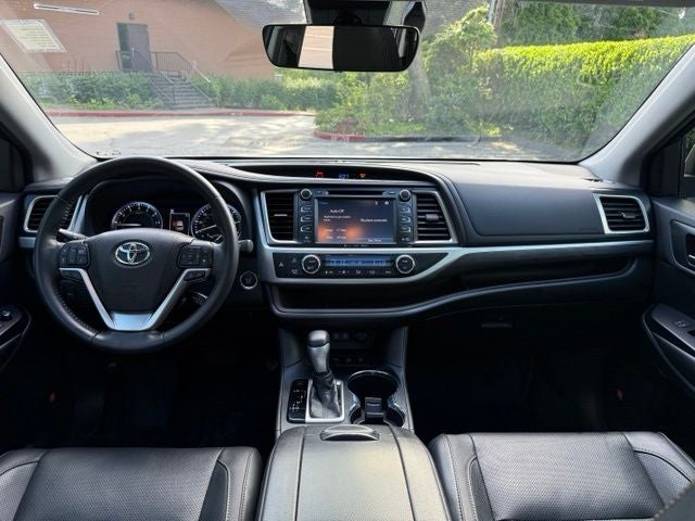 2019 Toyota Highlander Limited Platinum