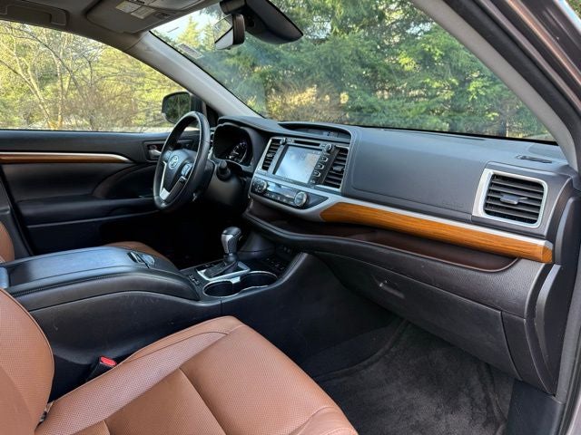 2017 Toyota Highlander Limited