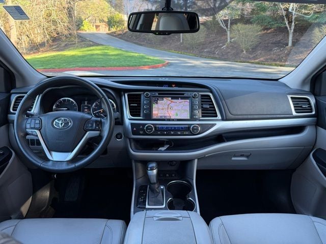 2016 Toyota Highlander XLE V6