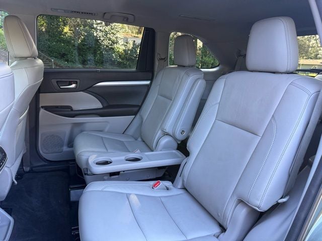 2016 Toyota Highlander XLE V6