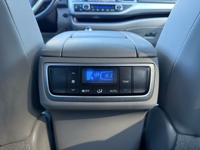 2016 Toyota Highlander XLE V6