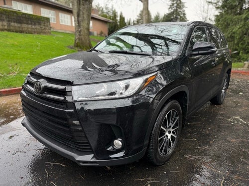 2017 Toyota Highlander SE