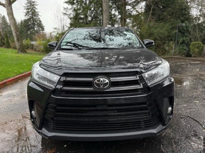 2017 Toyota Highlander SE