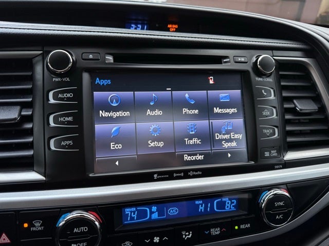 2017 Toyota Highlander SE