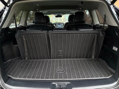2017 Toyota Highlander SE