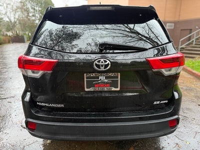 2017 Toyota Highlander SE
