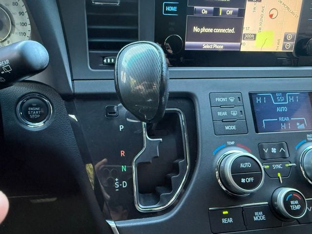 2015 Toyota Sienna SE Premium 7 Passenger